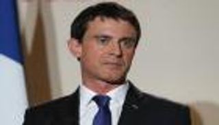 فالس يعلن دعمه لماكرون في "سباق الإليزيه"