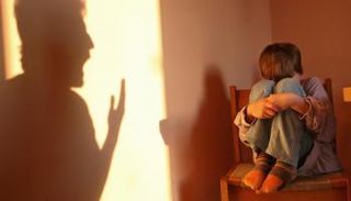  القسوة في تربية الأطفال