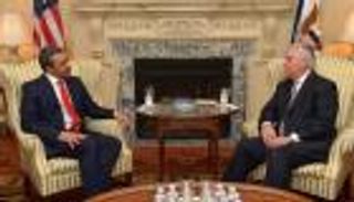 عبدالله بن زايد يلتقي وزير الخارجية الأمريكي