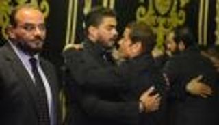 بالصور.. عمرو دياب في عزاء والد خالد سليم