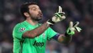 بوفون يخشى مواجهة ليستر