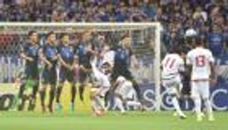 100 صحفي ياباني لتغطية مباراة الأبيض والساموراي