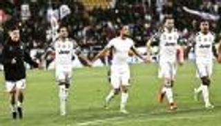 نجم يوفنتوس يتمنى الابتعاد عن برشلونة في دوري الأبطال