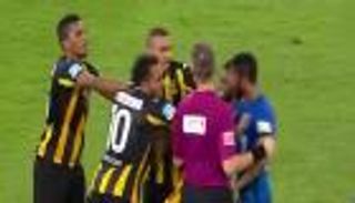 محاربة "التعصب الرياضي" في السعودية تشعل تويتر