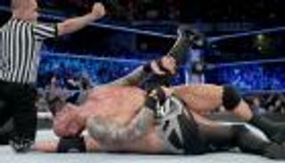 أورتن يهزم ستايلز ويتحدى ويت على بطولة WWE