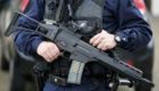 إصابات في انفجار وإطلاق نار بأنحاء متفرقة بفرنسا