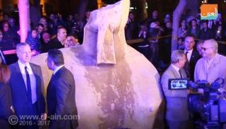 التمثال الفرعوني المكتشف