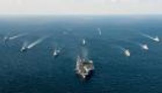 تحالف من 3 قارات يستعرض قواه بحاملة طائرات فرنسية أمام الصين