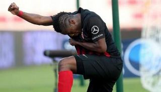 أسامواه جيان لاعب أهلي دبي 