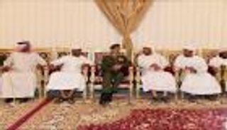 رئيس الأركان الإماراتي يقدم واجب العزاء لأسرة الشهيد الزعابي