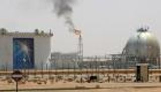 السعودية تراجع استراتيجيتها النفطية