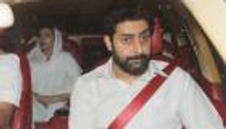 بالصور.. نجوم بوليوود في جنازة والد آيشواريا راي