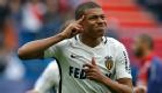 مبابي يتألق ويسجل هدفين في الدوري الفرنسي