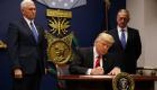 أمريكيون-إيرانيون يسحبون استثماراتهم من طهران