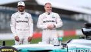 بوتاس يتقدم لخلافة روزبرج وترقب لعلاقته بهاميلتون