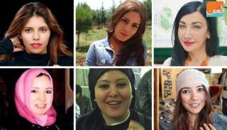 عدد من الشاعرات المشاركات في 