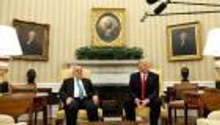 ترامب يجدد الوعد بالقضاء على داعش.. والعبادي يوجه له الشكر