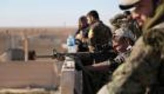 33 قتيلا في غارة قصف جوي بشمال سوريا