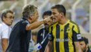 اتحاد جدة يغلق قضية المدرب بولوني.. ويوهاندري في الطريق