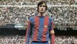 كرويف.. "الطائر المدخن" اعتزل الكرة خوفا من الخطف