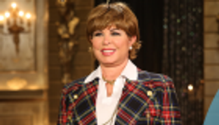 بالفيديو.. نجوى إبراهيم ترفض "البنطال الممزق"