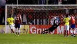 باراجواي تجدد الآمال بإسقاط الإكوادور بثنائية 