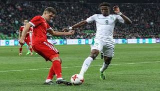 صورة من مباراة روسيا وساحل العاج