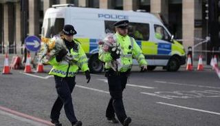 شرطيان بريطانيان بموقع انفجار الأربعاء
