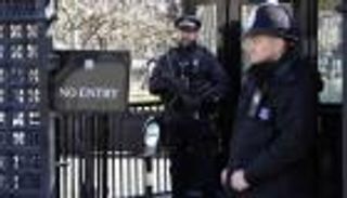 بريطانيا تراجع إجراءات الأمن بعد هجوم البرلمان 