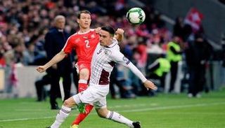 سويسرا ولاتفيا