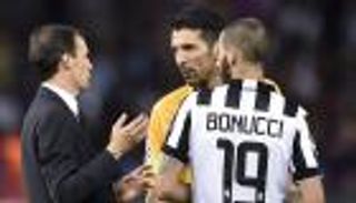 مدرب ديبورتيفو يهدي اليوفي خطة عبور برشلونة