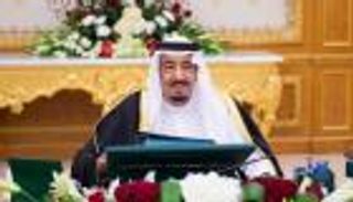 العاهل السعودي: نتطلع أن تحقق القمة العربية تعاونا من جميع الأشقاء