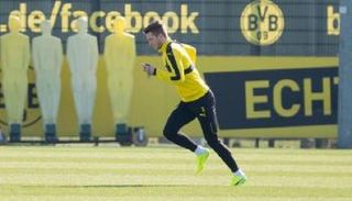 ريوس يؤدي تدريبات الركض