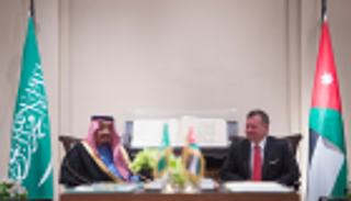 العاهل السعودي وملك الأردن يشهدان توقيع اتفاقيات مشتركة
