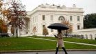 اعتقال رجل بحوزته طردا أمام البيت الأبيض