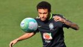 بالفيديو.. هدف خرافي لنيمار في تدريبات البرازيل