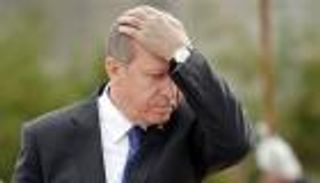 الدولار والليرة يحددان مصير أردوغان السياسي