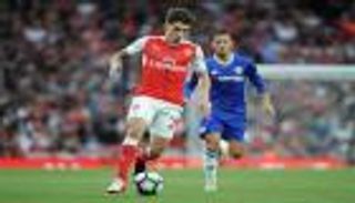 يوفنتوس يزاحم برشلونة على ضم مدافع أرسنال