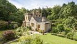 بالصور.. سعر "مغري" لأصغر قلعة في بريطانيا 