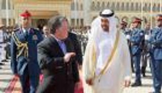 محمد بن زايد يتلقى اتصالا هاتفيا من ملك الأردن