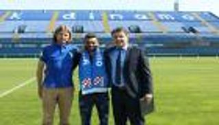 دينامو زغرب يربط نجم الجزائر حتى 2021