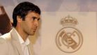 رئيس الريال يستقطب راؤول بعد تصريحاته عن برشلونة