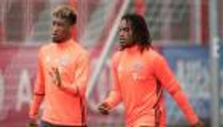 رافينيا يطالب "ثلاثي مستقبل البايرن" بالصبر