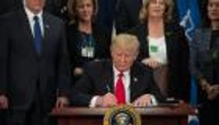 العالم يدعم إبطاء تغير المناخ رغم تهديدات ترامب