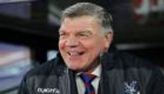 "المدرب المطرود"  يحطم تشيلسي بالتخصص