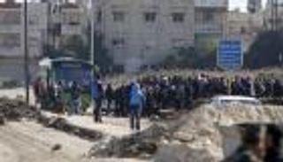 خروج الدفعة الثالثة للمعارضة المسلحة من حمص إلى إدلب