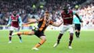 تجدد آمال هال بالبقاء في الدوري الإنجليزي