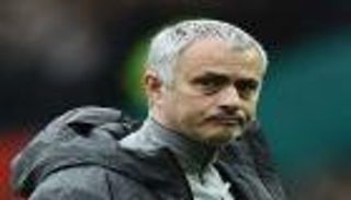 شاهد: مورينيو ينفعل على مراسل بي بي سي