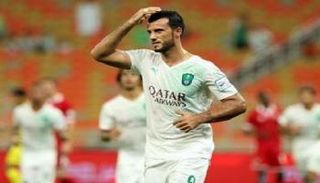 لاعب الأهلي