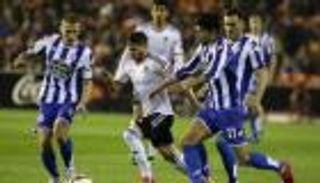 فالنسيا يستعيد ذاكرة الانتصارات أمام لاكورونيا